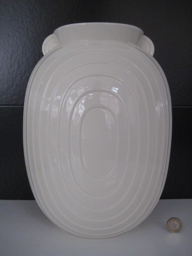 Large hornsea concept - large, retro
