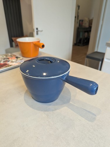Vintage creuset cast - creuset, iron
