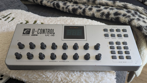 Evolution control 16 usb - u-control, uc-16