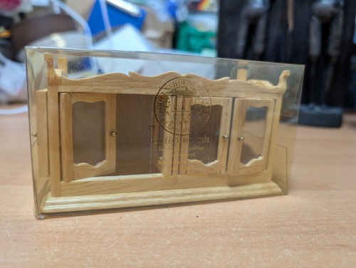 The dolls house emporium - dolls,