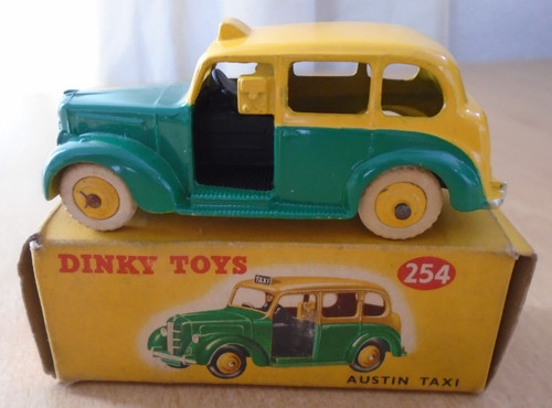 Dinky toys 254 austin - dinky,