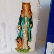 THE REGAL COLLECTION Bond