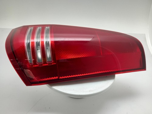 Nissan serena tail light - nissan,