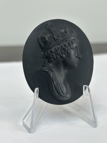 Wedgwood black basalt portrait - black,