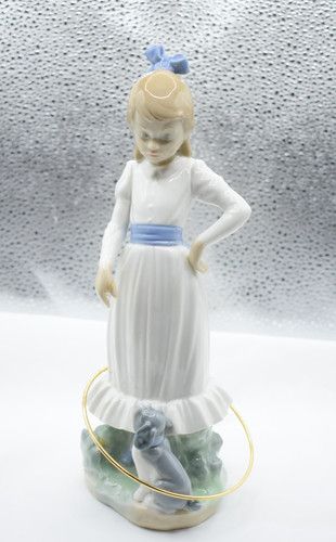 Nao lladró figurine - by, –