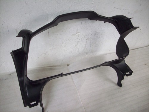 Cockpit fairing covering frame