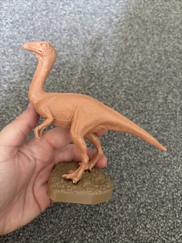Invicta stenonychosaurus - invicta,