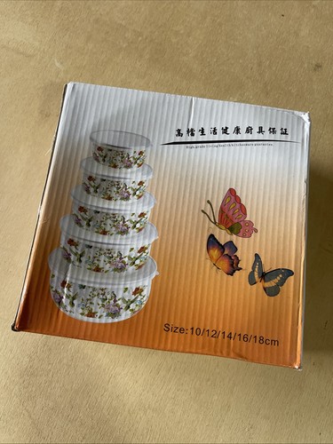 Enamel bowls with lids - 5x,