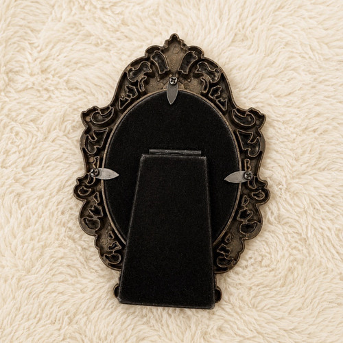 Ornate vintage oval - ornate,