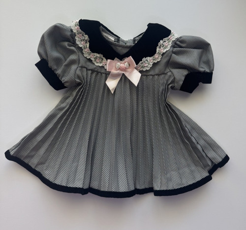 Vintage rose cottage baby girl - vintage,