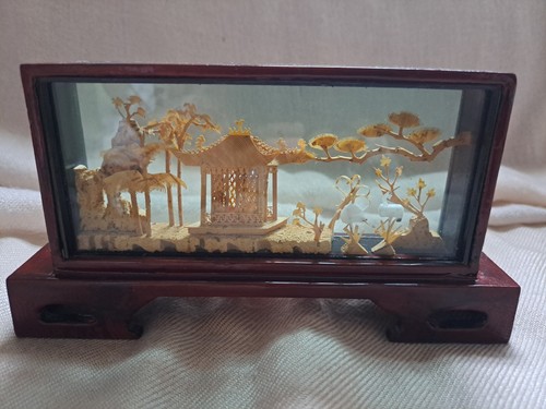 Small chinese carved cork - chinese,
