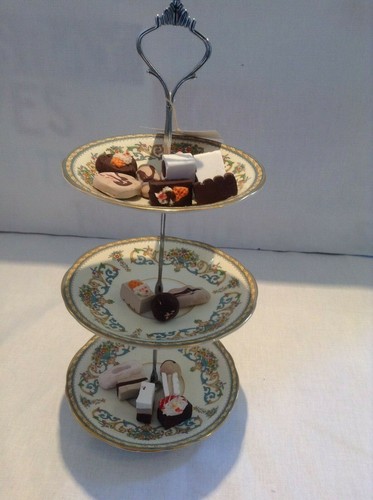 Tier cake stand - stand, centre