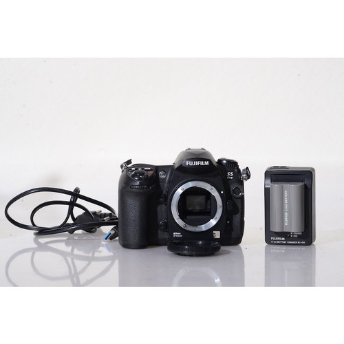 Fujifilm finepix pro - fujifilm,