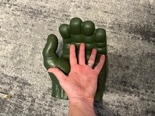 Hasbro Marvel Hulk Hands