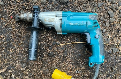 Makita hp2050 percussion drill - hp2050,