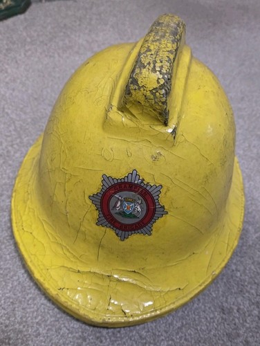 Grampian fire brigade fireman - fire,