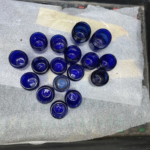 Job lot vintage vic bottles - lot,