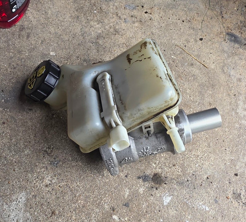 Volvo brake master cylinder - volvo,
