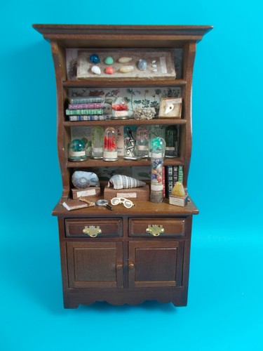 Dolls house miniature wooden - dolls,