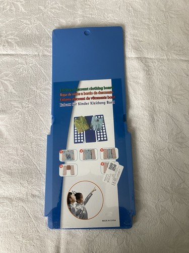 Clothes folder fast laundry - clothes,