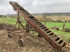 Bale Elevator - British Lely