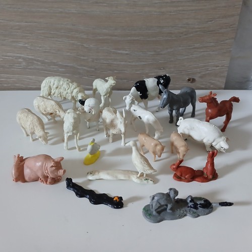 Vintage plastic farmyard - plastic,