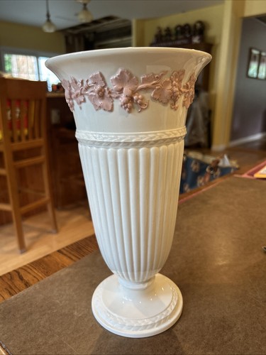 Wedgwood queensware pink - pink, on