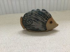VINTAGE TREMAR POTTERY FISH FIGURINE - GOOD CONDITION
