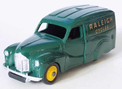 Dinky toys 470 - dinky, van