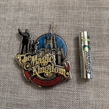 RARE Walt Disney World Cinderella’s Castle Fridge Metal Magnet