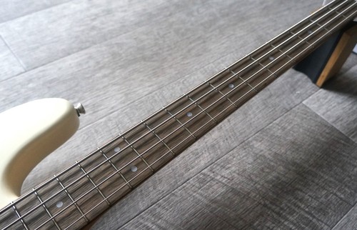 Squier classic vibe 60s p - squier,