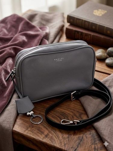 Radley london manor grove - london,