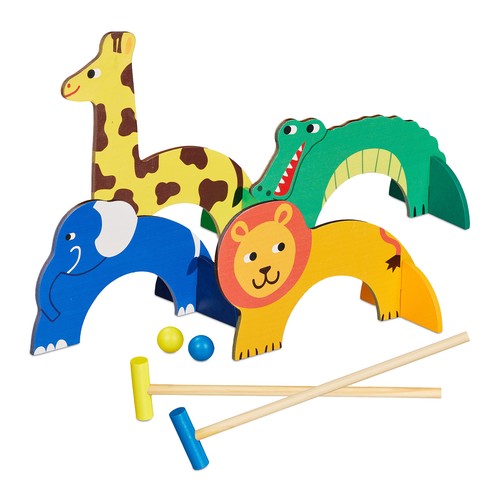 Croquet game players fun - 2,