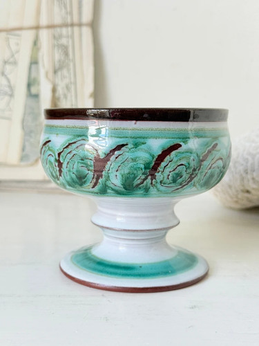 Studio pottery footed bowl - bowl, in