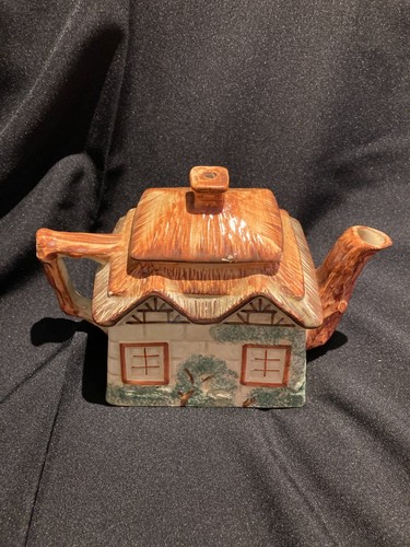 Keele street pottery cottage - keele,