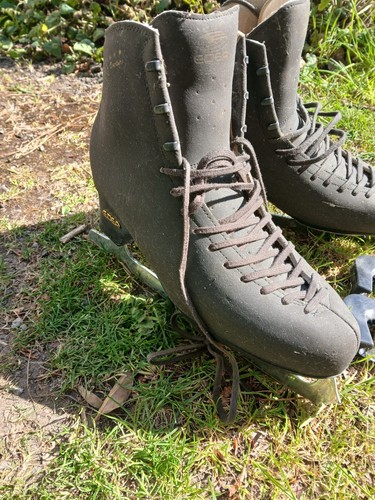 Edea ice skates