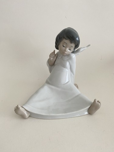 Lladro angel wondering - lladro,