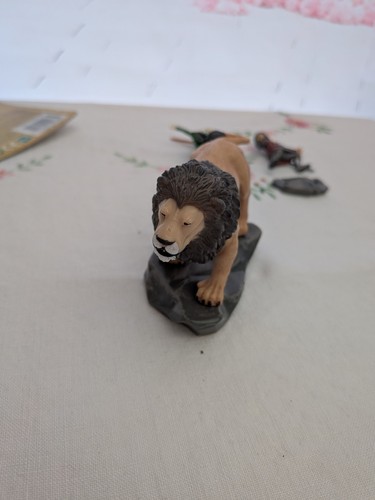 Disney 2005 aslan lion - disney,