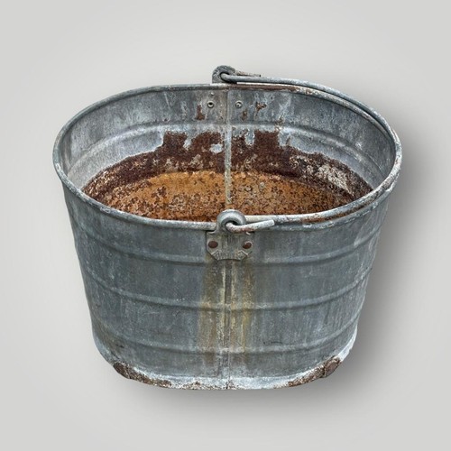 Metal galvanized aged oval - metal,
