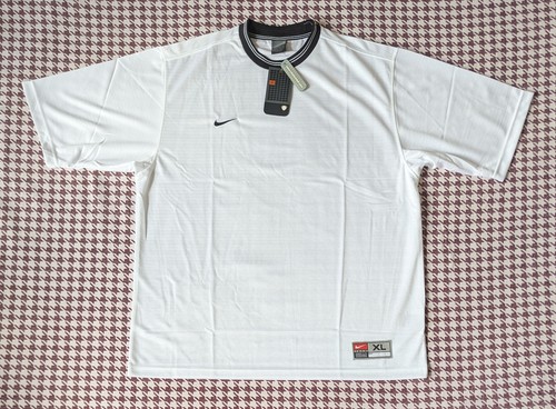 Bnwt 2000s nike team - 2000s,