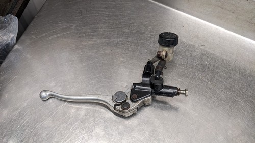 Suzuki gsxr750 front brake - suzuki,