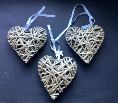Wicker hearts wall hanging - hearts,