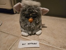 Tomy Vintage Furby Grey Owl 70-800 year 1998 NOT WORING *Read*