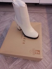 Ted Baker Chunky Heel Chelsea