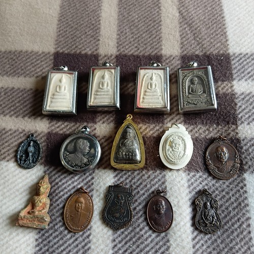 Thai buddha amulet - thai, various