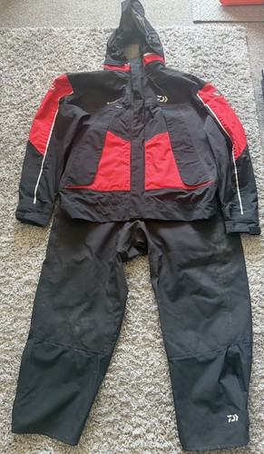 Halkon hunt daiwa red - red, goretex