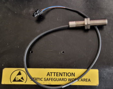 Balluff BCS00R4 Sensor, Capacitive, M12 Flush