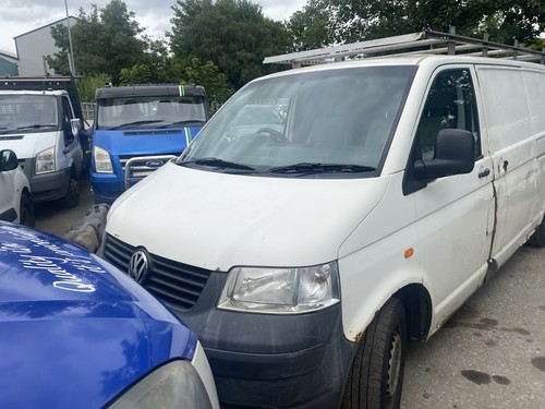 2008 transporter breaking - vw,