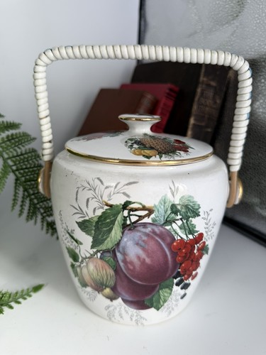 Pretty vintage studio ceramics - pretty,