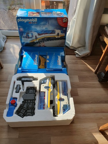 2005 complete boxed train - 2005,